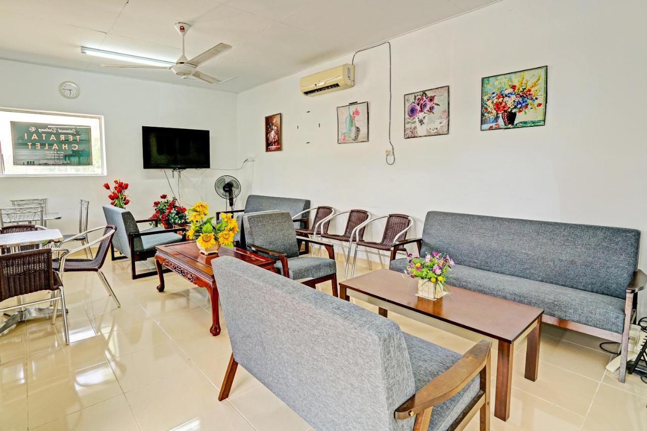 Capital O 90423 Teratai Chalet Hotel Kampong Raja Екстериор снимка